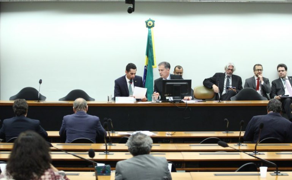 Projeto abre crédito orçamentário para financiamento de projetos de fundos regionais